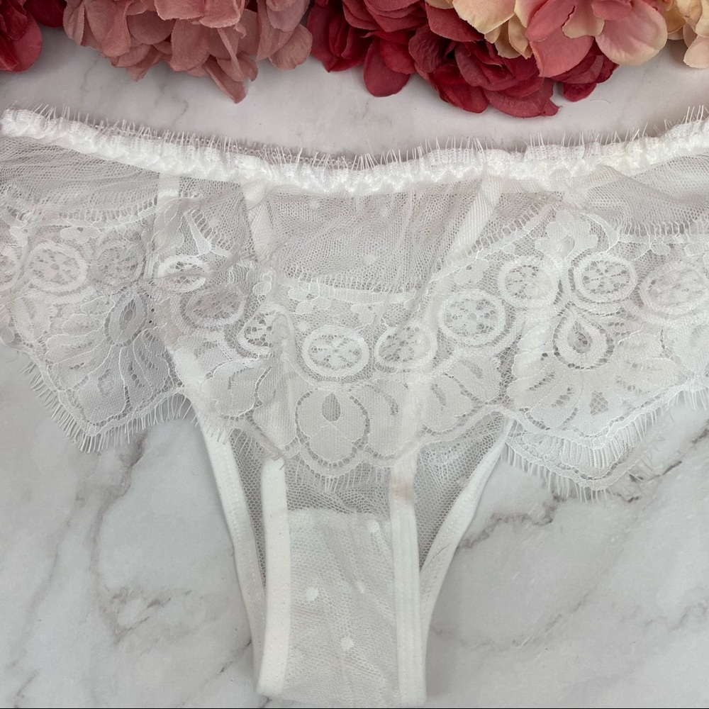 Boho White Lace Camisole & Panties Lingerie Set - Picture 10 of 16